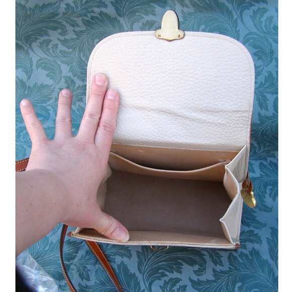 Vintage Dooney & Bourke Crossbody bag - Picture 9 of 16